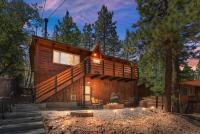 Eagle Peak Modern Cabin Near the Lake with AC - Chambres d'hôtes Big Bear Lake