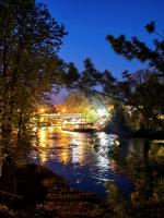 Riverside Panorama Apartment 2 near City Center Brko 2 - Bed and Breakfast Banja Luka
