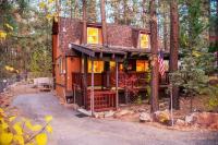 Oakwoods Cabin W/ Hot Tub Near Snow Summit - Chambres d'hôtes Big Bear Lake