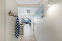 Dwell @ 22, Oceanfront Apartment - B&B Bargara