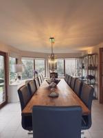 Meadow View Villa - 7-Bedroom Luxury Villa with Hot Tub - The Etive Estate - Chambres d'hôtes Taynuilt