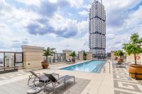 Luxury 1-Bed Apartment at The Michelangelo Sandton - Bed and Breakfast Johannesburg