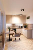 Apartment Trencin - modern apartment with free parking - Ferienwohnung Trentschin