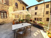 Casa Claudia Pieve centro storico - B&B Tremosine