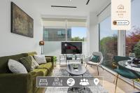 Modern 2-Bedroom Chiswick Apartment Stylish Short Let with Gym, Parking & Excellent Transport Links - B&B Cowbridge