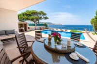 Belle villa avec accès direct à la mer - B&B Calvi