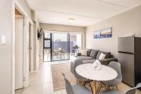 Arch House Langebaan - Modern Stay Near Beach & Club Mykonos - B&B Langebaan