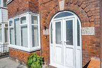 4BR 3BA Long Stays Wigan Home - Chambres d'hôtes Wigan