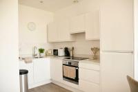 Spacious 1 Bed Manchester Apartment Near Etihad - Bed and Breakfast Manchester