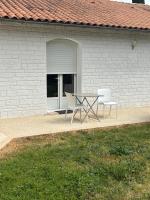Studio 5mn du centre ville de Périgueux avec piscine - Chambres d'hôtes Boulazac