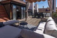 Old Town Rooftop Apartment on Karlova near Charles Bridge - Ferienwohnung Prag