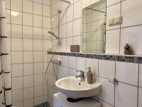 Gästezimmer 3 - Pension vorm Darß - B&B Hirschburg