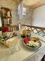 Salaria Rooms - B&B Argirocastro