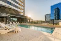 City Stay - Pool, Private Cinema and Rooftop - B&B Wogamia