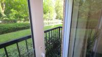 Modern Ground Floor Flat With Free Parking - 2 Double Bedrooms and Juliette Balcony - B&B Cardiff