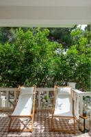 Giannis Papoutsis - B&B Poseidonia