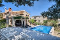 Villa Azur - Comfort, Beachfront, Pool - B&B Zaglavice
