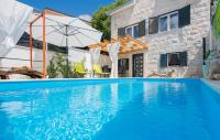 Villa Ivana heatead and saltwater Pool - B&B Donji Vinjani