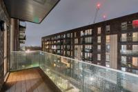 Stylish Group Stay Near Wembley - Sleeps 10 - Chambres d'hôtes Londres