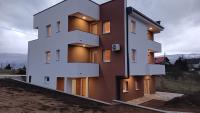 Apartmani Jozić 2 - B&B Ripci