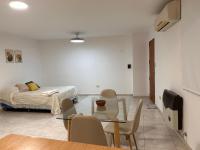 Monoambiente en edificio Italia - B&B Sunchales