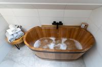 Apartmán nad Bednářstvím s dřevěnou vířivou vanou - Bed and Breakfast Vlachovice