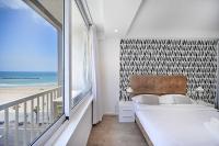 Trumpeldor 1 - Premium Beachfront Apartments By Vacay TLV - Chambres d'hôtes Tel-Aviv