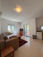 Apartman Admira - B&B Srima