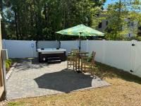 The Salty Ace - B&B Oak Island