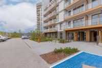 Family Apartment in Gdynia with Parking and Playground by Noclegi Renters - Chambres d'hôtes Gdynia