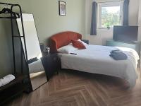Calm 2-Bed Paisley, close to RAH & Airport, Free Parking - Chambres d'hôtes Paisley