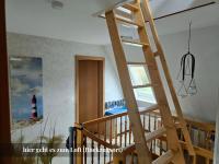 Dree Gevels Huus - Exklusives Deichhaus mit 2 separaten Fewo für 6 Personen - 350 m zur Nordsee - Gartenstrand, Sauna & Kamin - E-Ladestation - Ferienwohnung Harlesiel