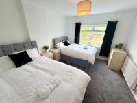 Three Bedroom House By Cozy Quarters Property Management Contractors Accommodation Billingham - B&B Stockton-on-Tees
