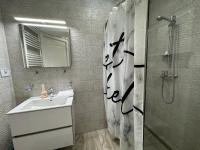 Comfy Studio with Perfect Location - Chambres d'hôtes Iași