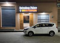 Ratnadeep Palace - Near Kashi Vishwanath Temple & Dashashwamedh Ghat - Chambres d'hôtes Vârânasî