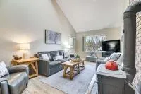 Cozy Bartlett Condo: 1 Mi to Attitash Ski Resort! - B&B Bartlett
