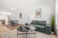 Aspen Town Home - B&B Calgary