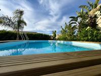 Villa Amalfi - Piscina e Vasca Idromassaggio - B&B Campofelice di Roccella
