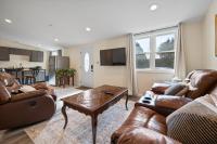 Stylish 2-bedroom Updated Village Getaway - B&B Lake George