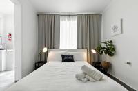 1BR 1BA Sleeps 2 Wi-Fi Walk to Beach - B&B San Juan
