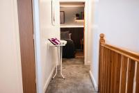 Stylish 3-Bedroom Home for Groups with Parking, Greater Manchester - Ferienwohnung Manchester