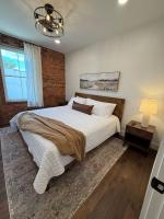 Summit Soul Apartment in Downtown Pilot Mountain, Historic Building - B&B Pilot Mountain
