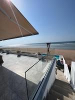 Modern Luxury Beachfront Villa Pool Beach Access - B&B Skhirate