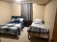 Taaaz room - B&B Edmonton