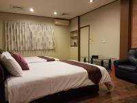 Deluxe Family Suite