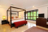 The Villa at Temple - A Luxury Resort Hideaway - B&B Port Douglas