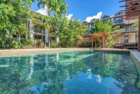 The Loft - Trendy Coastal Charm with Pool - B&B Cairns