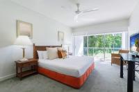 Tropical Resort-style Living on Mirage Golf Course - B&B Port Douglas