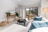 Quiet and Modern Stay near Hospital with Free Parking - Chambres d'hôtes Phillip