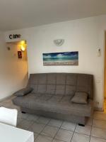 Joli appart Port Azur Climatisé à GOLFE -JUAN en front de mer - Chambres d'hôtes Vallauris